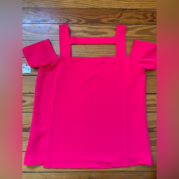 Cooper & Ella Hot Pink Cut Out Square Neck Top Size Small - Picture 4 of 9